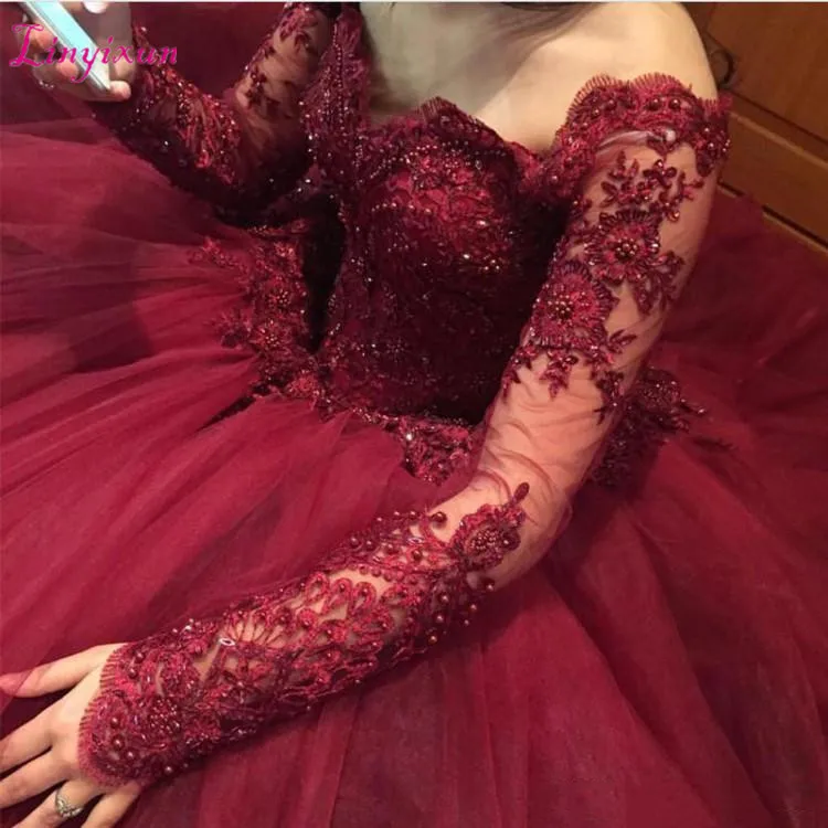 Роскошное бальное платье платья для Quinceanera цвет Бургунди с открытыми плечами