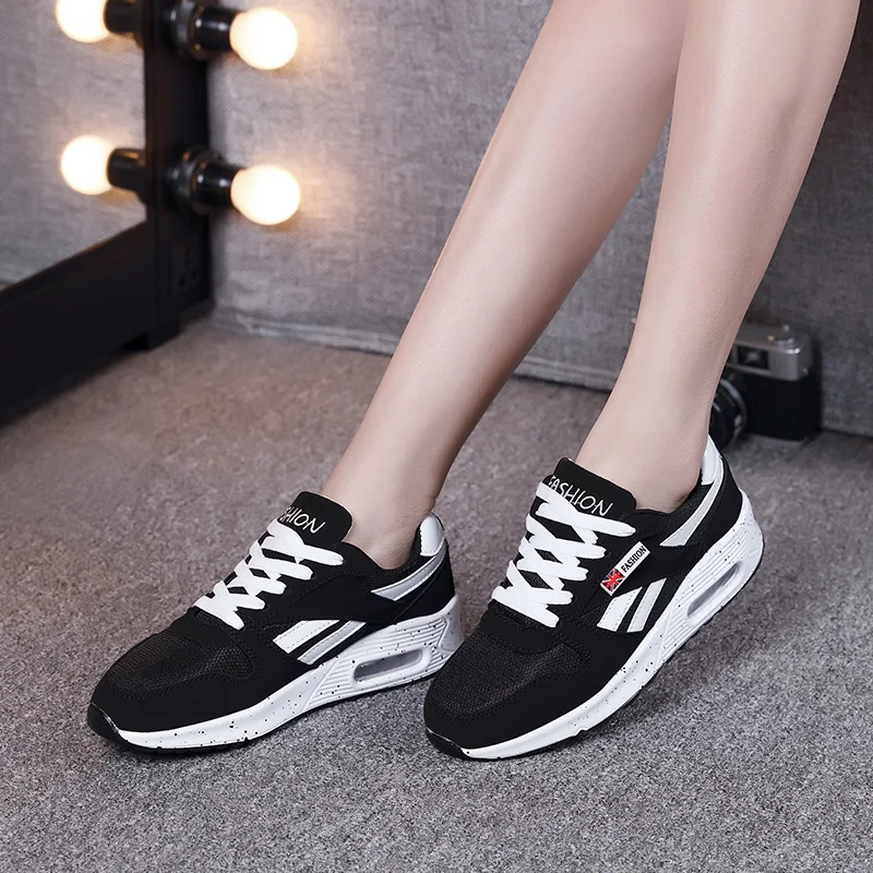 Женские повседневные туфли на платформе удобные осенние плоской подошве модель