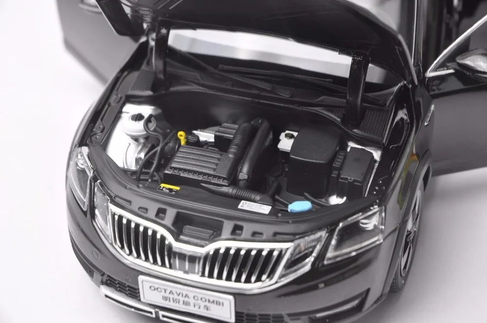 1:18 литая под давлением модель для Skoda Octavia Combi коричневый сплав игрушечный автомобиль миниатюрная Коллекция подарков
