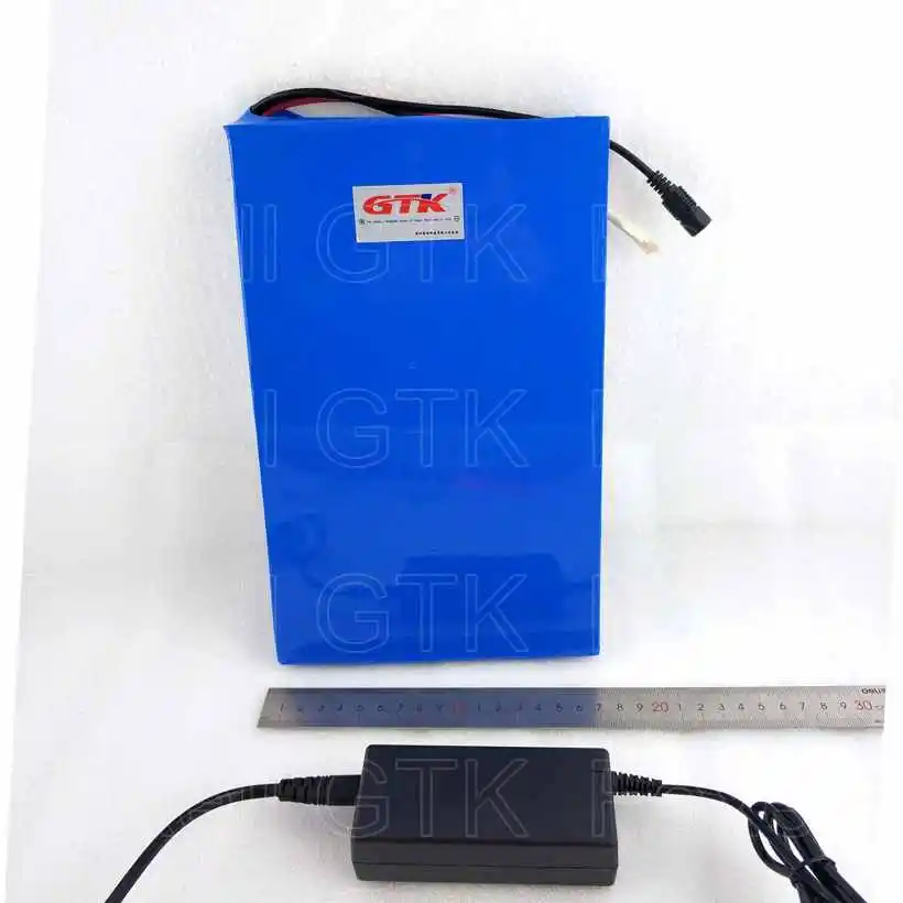 Ультра тонкий маленький размер OEM комплект литий ионный батарей 36v 10ah 350w 500 Вт