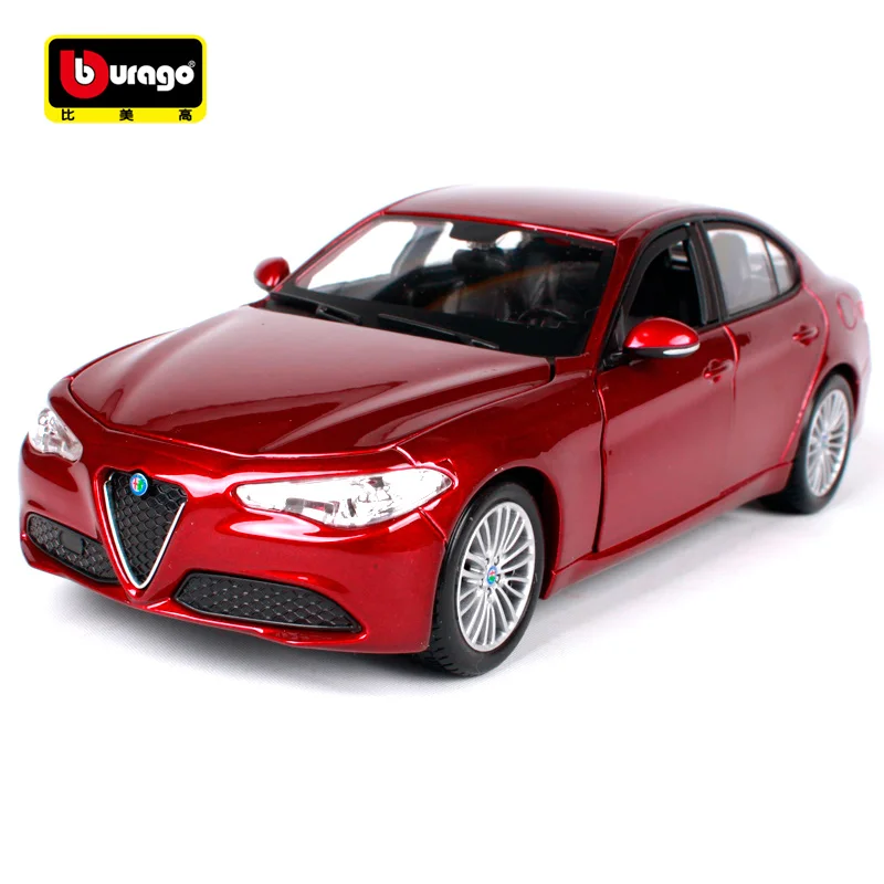 Модель спортивного автомобиля Alfa Romeo GULIA Bburago 1:24 литая модель игрушечная новая в