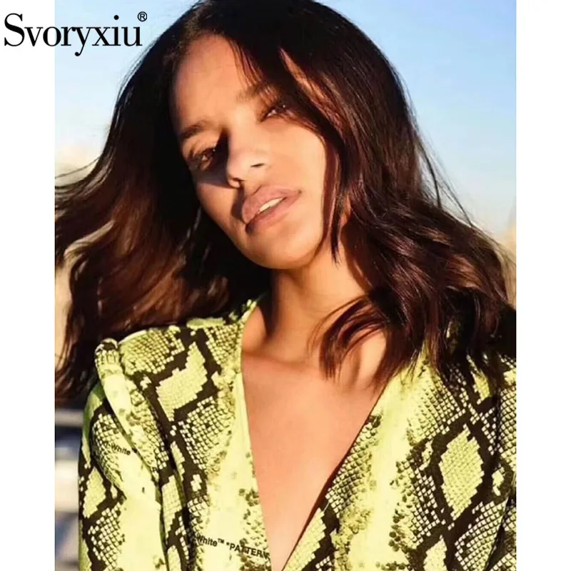 Женское платье с рукавами фонариками Svoryxiu зеленое короткое флуоресцентным