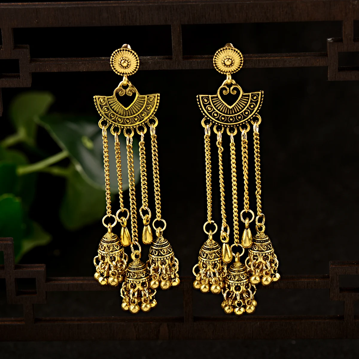 OIQUEI женские индийские серьги Jhumka в стиле бохо,, золотые, серебряные, металлические Большие колокольчики, длинные висячие серьги с кисточками, женские цыганские украшения