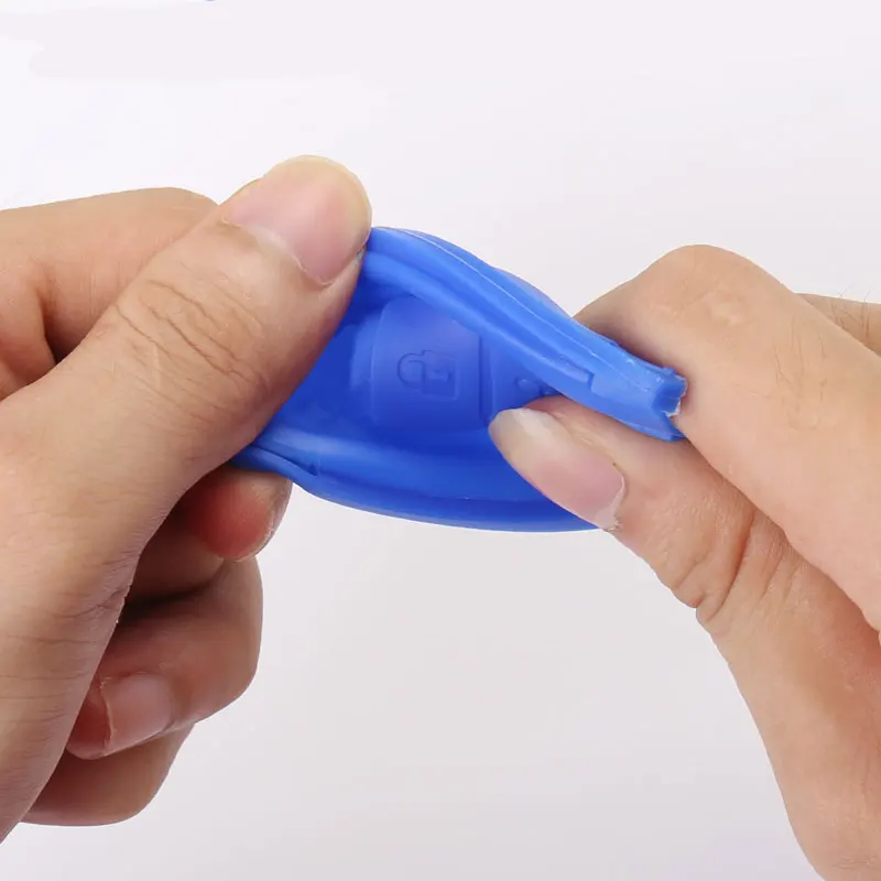 Кожаный чехол для ключей из углеродного волокна с 3 кнопками Toyota Camry Highlander Corolla Prado