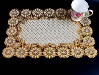 Золотой ПВХ пластиковый коврик под горячее место на стол коврик ткань кружка для напитков подстаканник рождественские кружевные салфетки столовая подставка для кухни - Цвет: 3