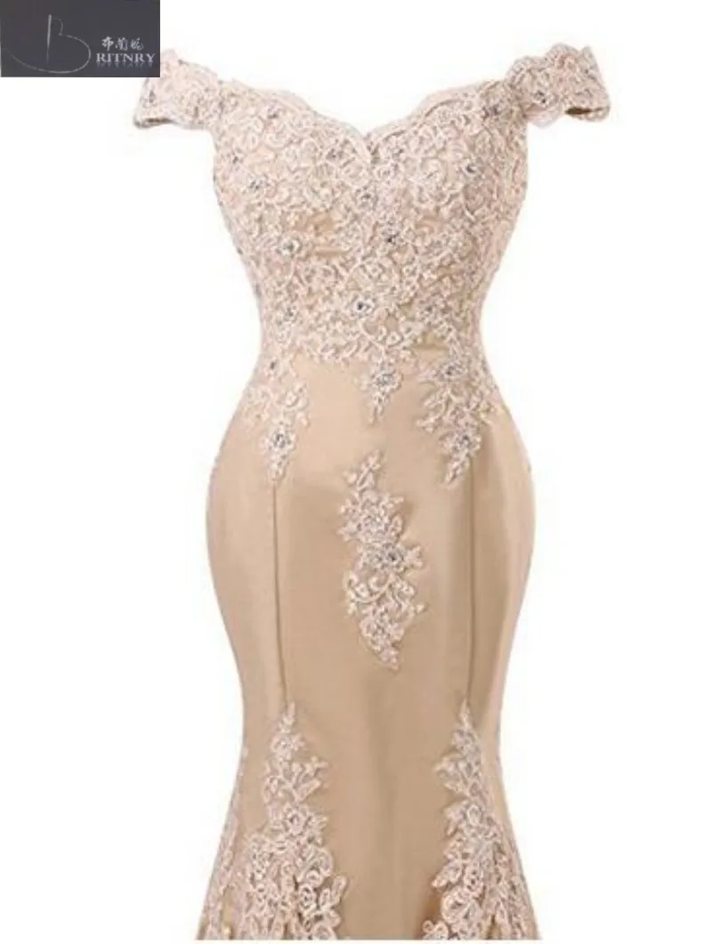 Винтажные свадебное платье с открытыми плечами Труба суд Поезд молния Назад