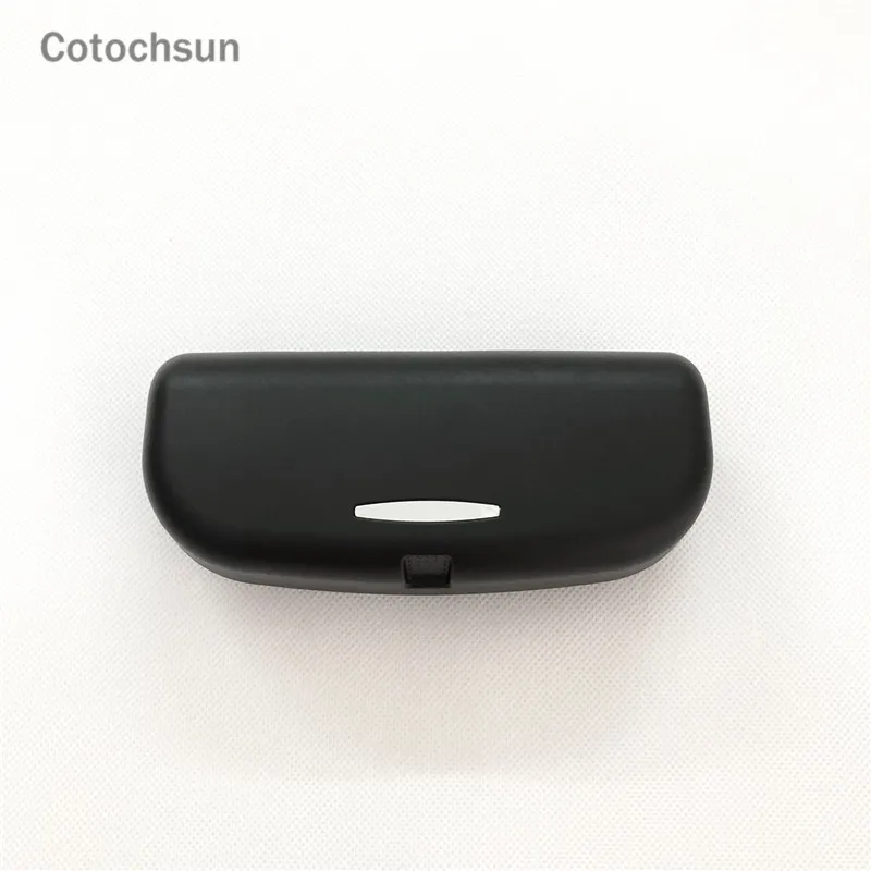 

Cotochsun Car styling Sun Visor Glasses Case For Volkswagen vw Touareg Phaeton Bora Lavida Lamando Touran Beetle Magotan