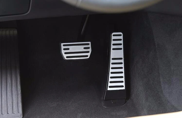 DEE Car Accessories Aluminium alloy accelerator brake pedal for VOLVO XC90 AT 2015-2017,non slip pedal plate pad car stickers