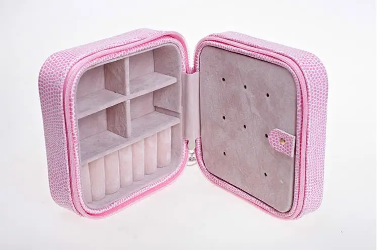 Скидка Дорожная портативная кожаная шкатулка для ювелирных изделий, миниатюрный органайзер для косметики, шкатулка для серег, трехуровневая коро...