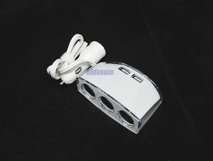 Автомобильное зарядное устройство один на три с двумя USB автомобильный