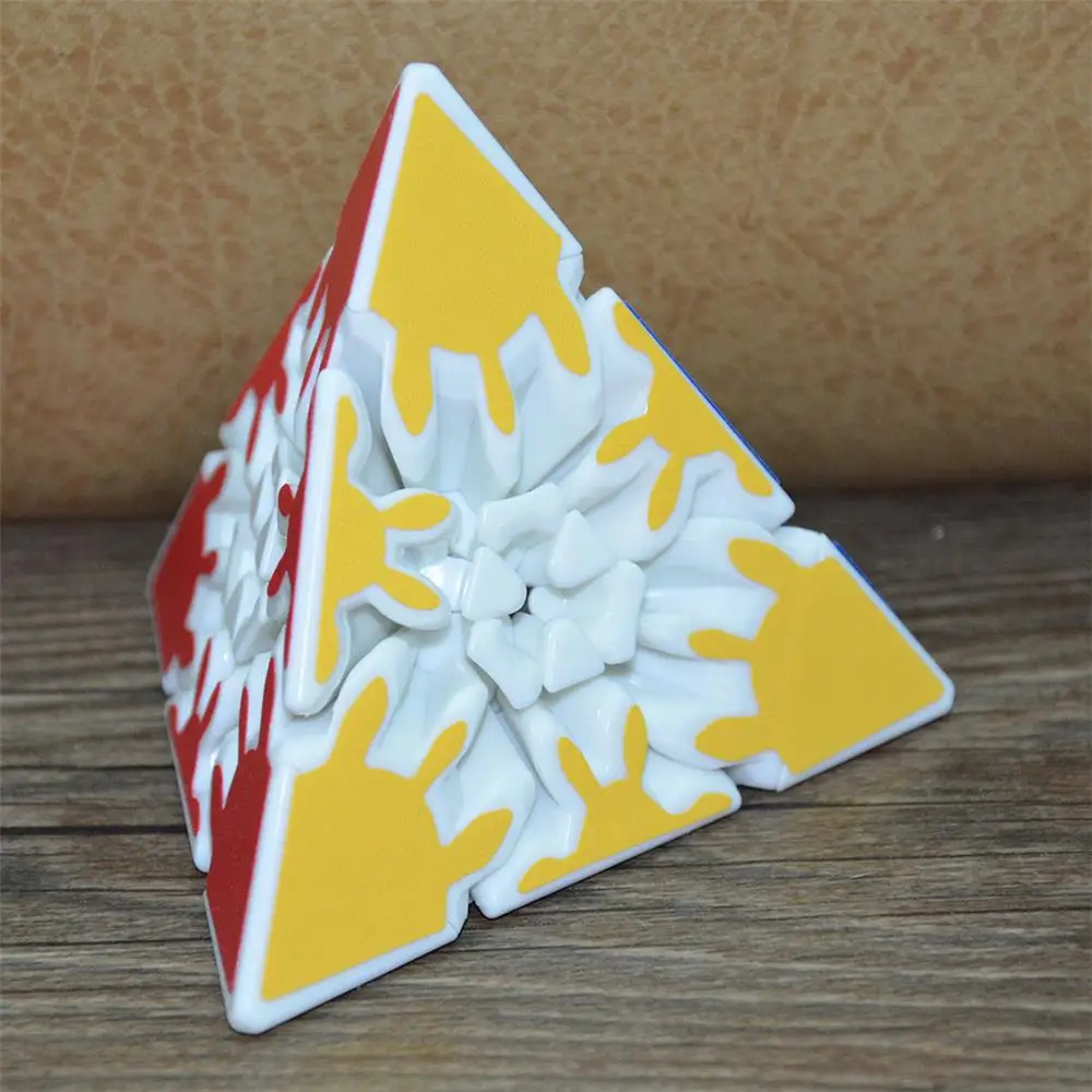 

HeShu White Gear 3x3x3 Magic Cube Puzzle Cubes Toys For Kids