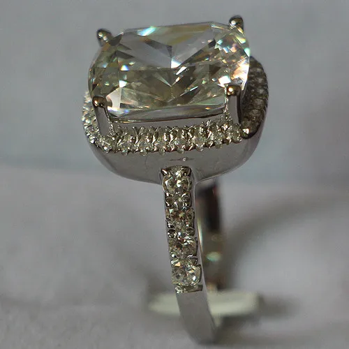 Великолепное 5Ct кольцо с искусственными бриллиантами для женщин обручальное из