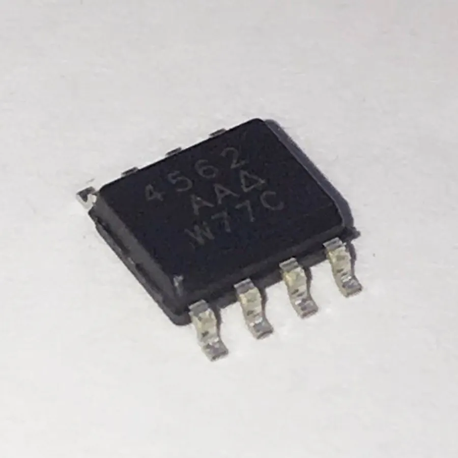

30 шт. SI4562DY-T1-E3 SI4562DY 4562 SOP8 N/P-канал 20V 7.1A/6.2A MOS FET