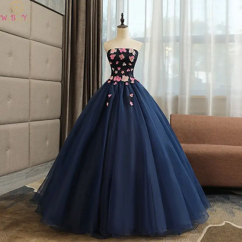Темно синие длинные кружевные бальные платья Quinceanera 2019 с цветами без бретелек