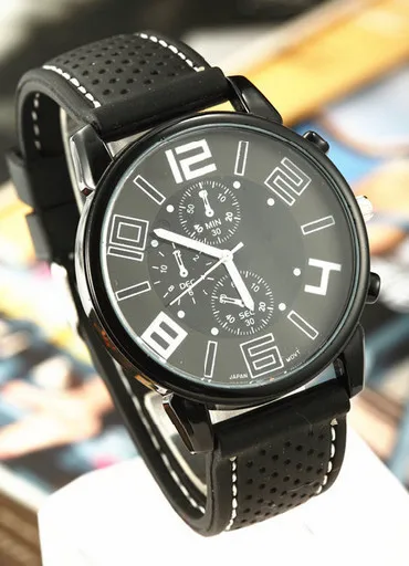 Часы мужские Спортивные кварцевые с круглым циферблатом и силиконовым