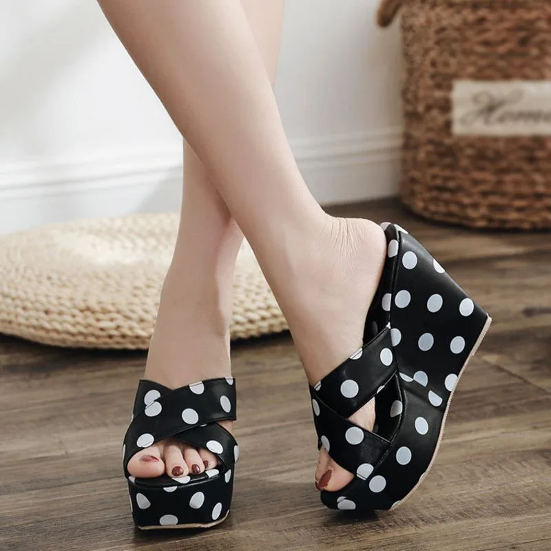 Tuyoki пикантные Повседневные Вечерние оборками модные Молодежные сандалии