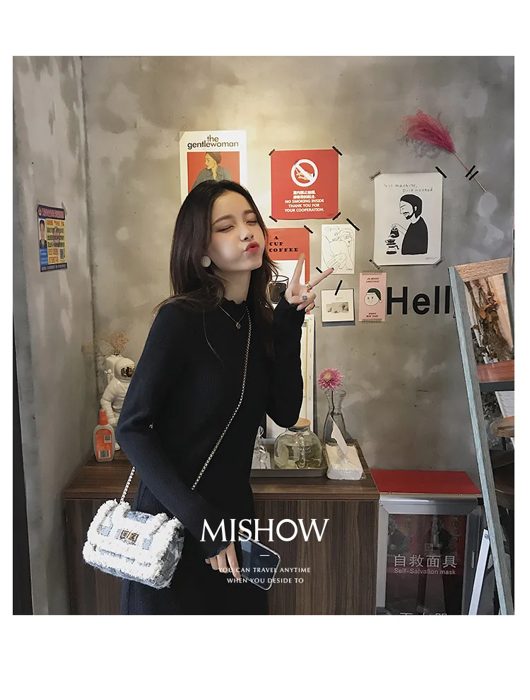 Mishow Офисный однотонный джемпер-платье платье-водолазка MX18D1493