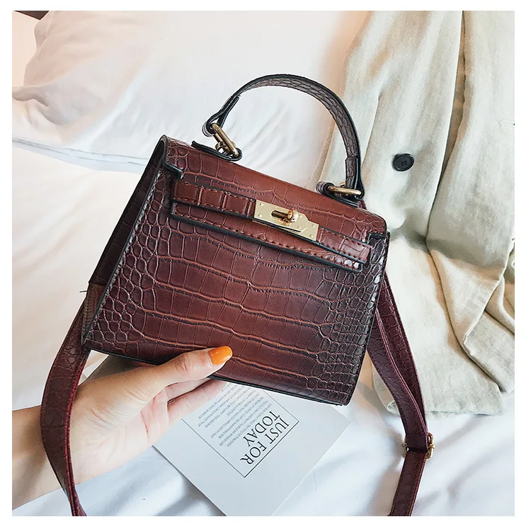 Женская сумка на плечо в стиле ретро Корейская вместительная с узором