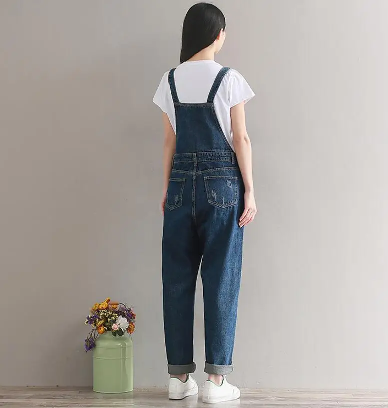 Женский джинсовый комбинезон новинка 2018 повседневные свободные рваные джинсы на