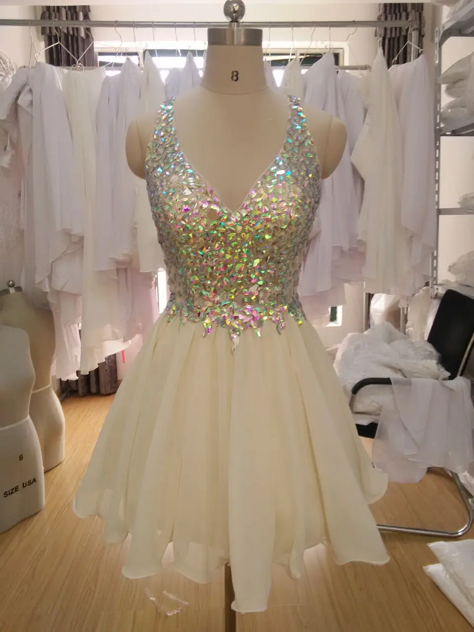 Женские платья на бретельках с украшением в виде кристаллов Robe de коктейльное