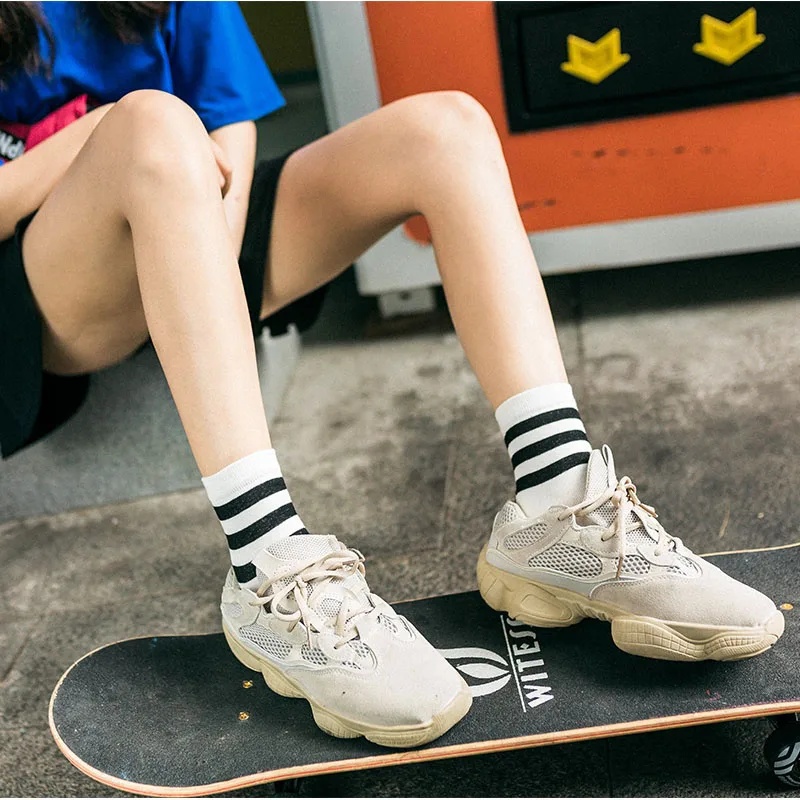 Для женщин обувь для девочек два хлопчатобумажные носки в полоску ретро старая