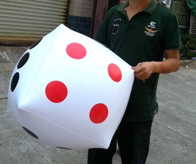 Inflatables Pvc Inflatable Dice Sweepstakes Large Dices Model Sieve Teaching Aids Outdoor Game Play Toys Children Party Fun 2021 | Игрушки и