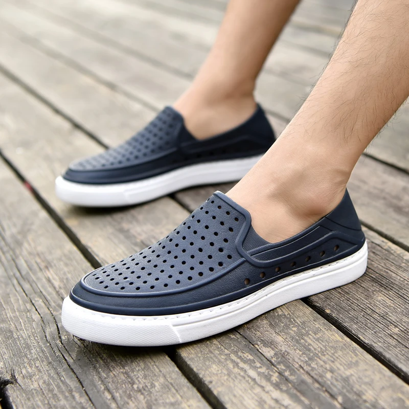 Men's Casual Hollow Out Flat Chef Work Shoes Spring New Soft Breathable Anti-slip Restaurant Kitchen Hole Shoes
