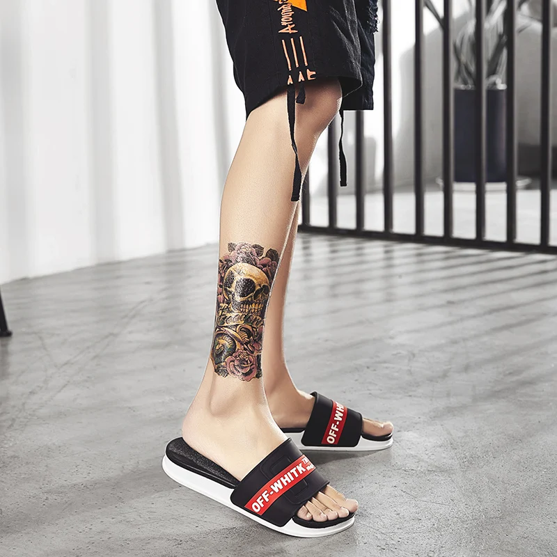 

Designer Men Summer Slippers Black Blue Indoor Bathroom Slippers Mens Leisure Room Flats Shoes Outdoor Beach Male Slippers