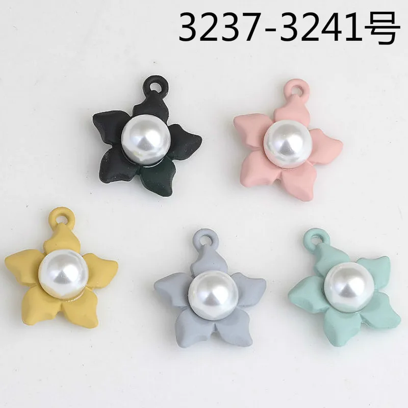 10 шт. подвески с распылителем из сплава цветами и треугольной геометрией