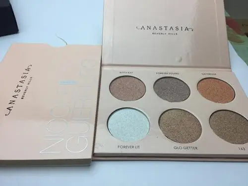 Макияж Косметическая пудра Glow Kit контур хайлайтер палитры порошок-отбеливатель для лица крем для бровей - Цвет: 4