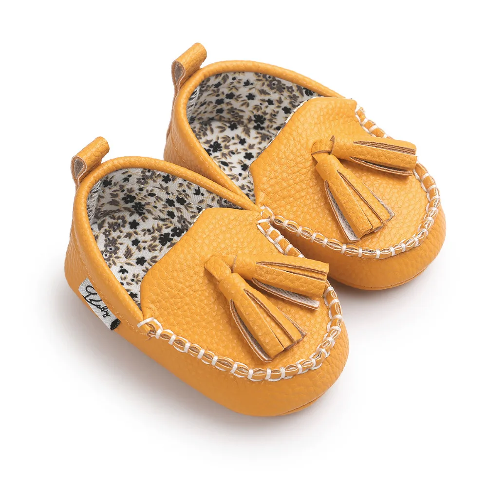 ROMIRUS/обувь из искусственной кожи для маленьких девочек мягкие лоферы с бахромой