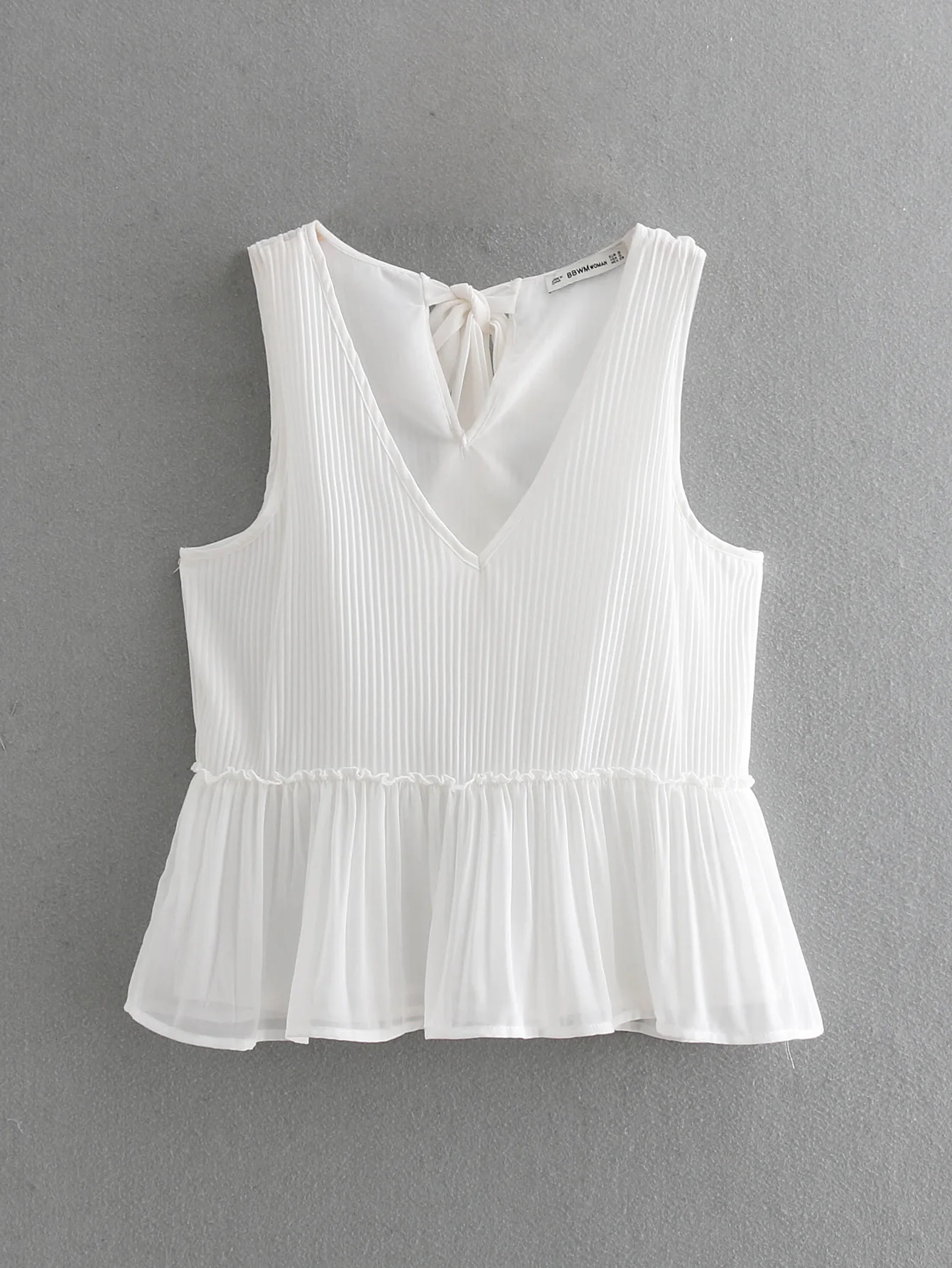 Women black white V neck blouse chiffon pleated sleeveless female casual shirts sweet solid chic summer tops blusas |