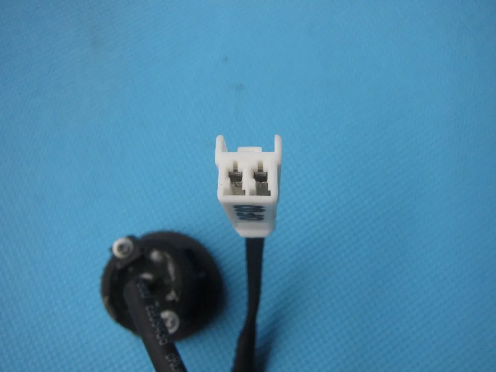 Кнопка спуска хвостовых ворот DG80-62-4B0 для mazda 2 mazda 3 2008-2010 хэтчбек