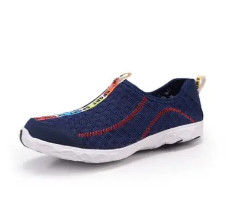 Navy blue Мужская повседневная обувь; удобные легкие кроссовки; Мужская дышащая обувь унисекс на плоской подошве из сетчатого материала; мужские уличные Лоферы без застежки; CS-540 - Цвет: Navy blue