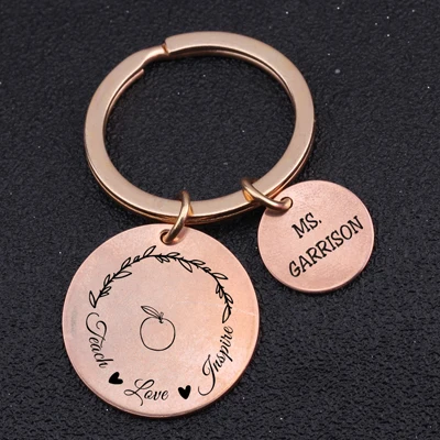 rose gold FLYANGEL персонализированный именной брелок для ключей с гравировкой Научите любовь Apple милые бирка для ключей с вышивкой на заказ Высокое качество Подарки, держатель для ключей для День учителя - Цвет: rose gold