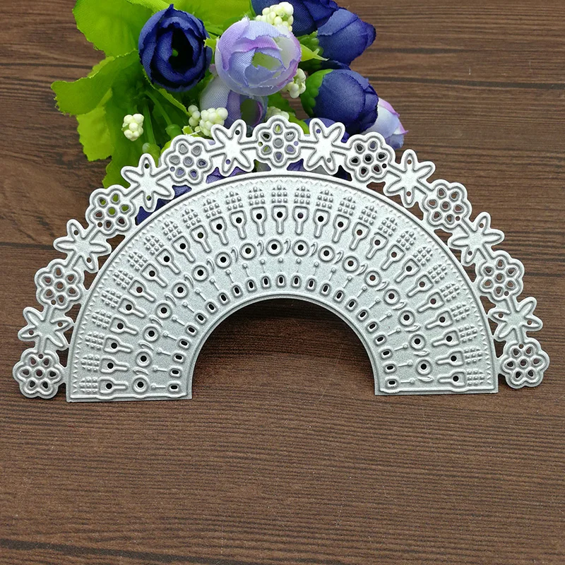

1pcs Sector Lace Metal Cutting Dies Stencils for DIY Scrapbooking/photo album Decorative Embossing DIY Paper Card Dies Cut