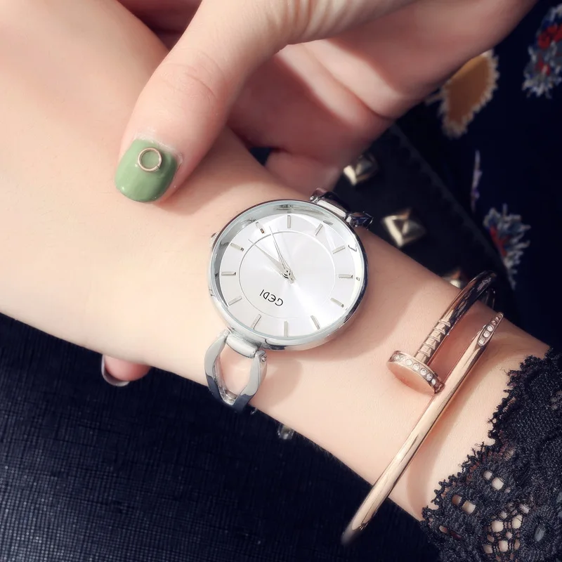 Женские Роскошные ультратонкие часы с браслетом модные брендовые кварцевые