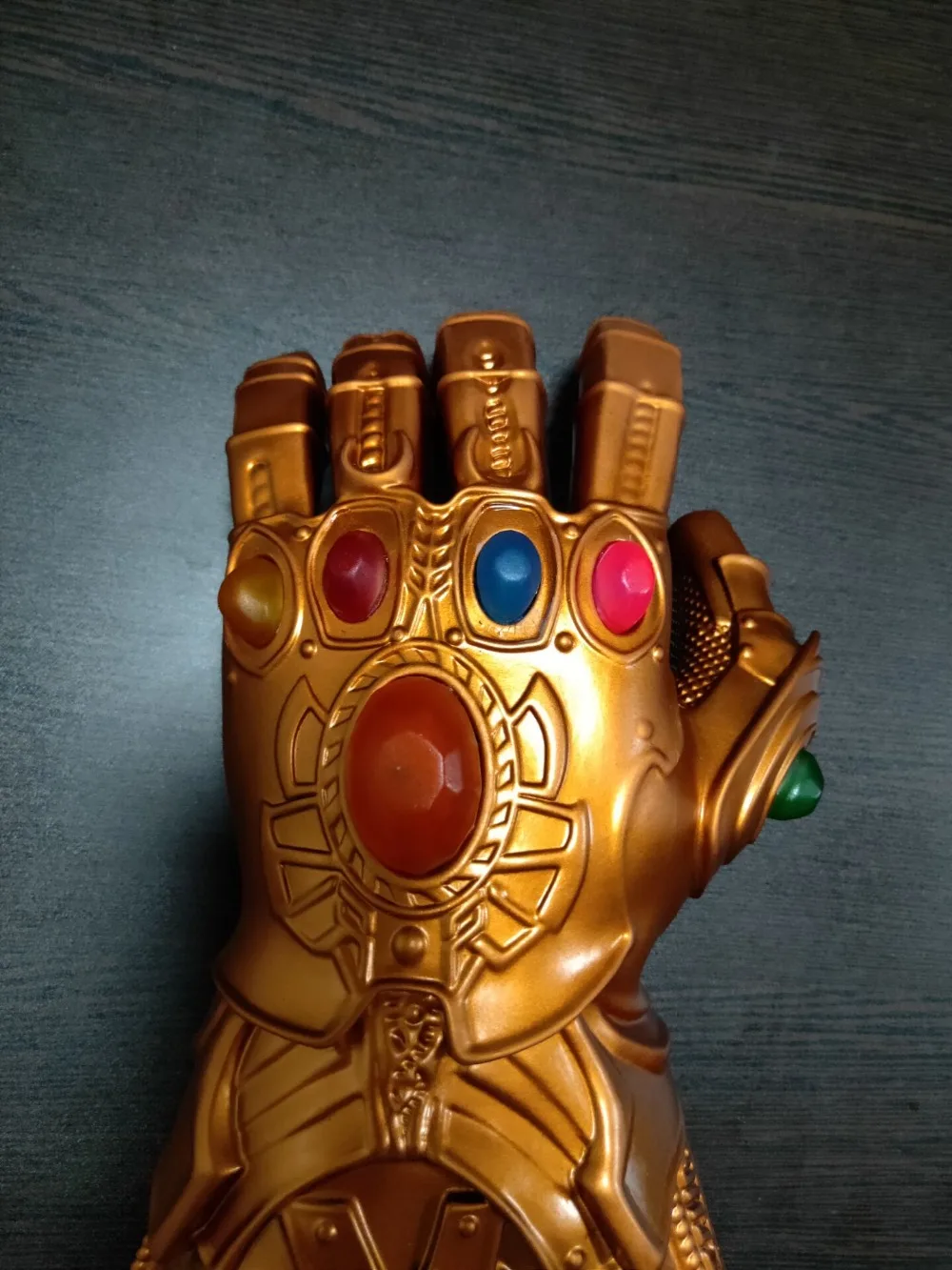 Светодиодный светильник Thanos Infinity Gauntlet Мстители Бесконечность войны косплей светодиодный перчатки ПВХ/латекс фигурка модель игрушки Хэллоуин реквизит
