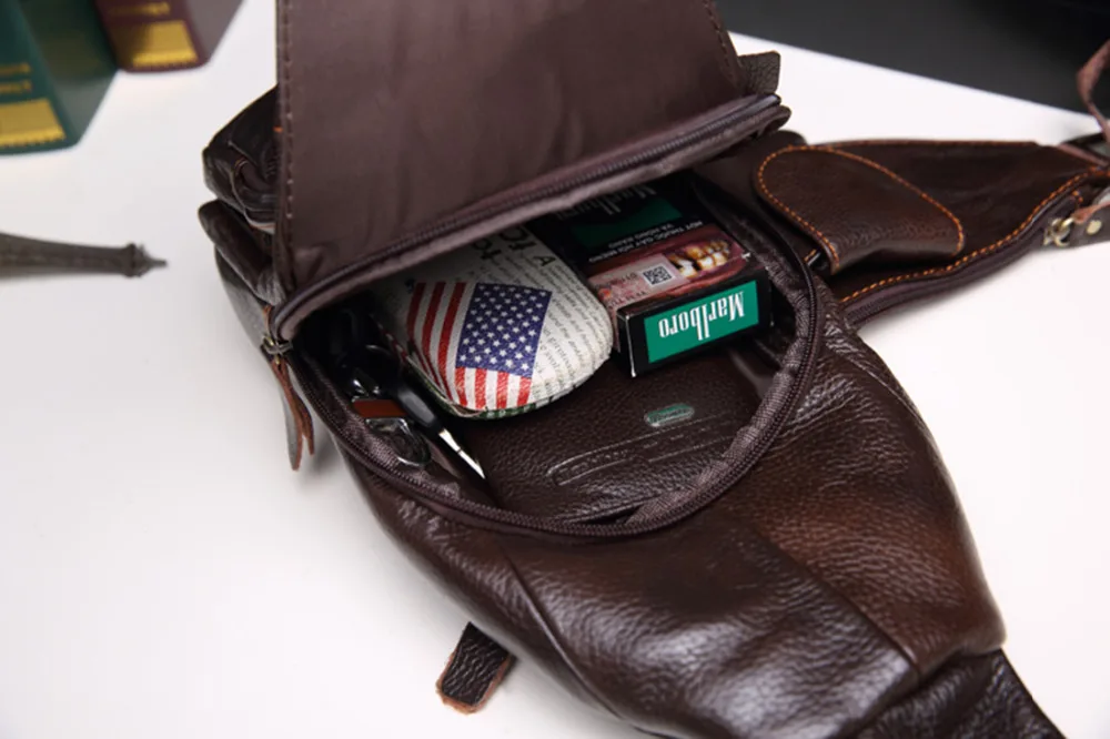 Мужская сумка мессенджер из натуральной воловьей кожи треугольная через плечо