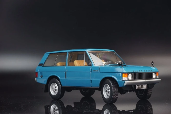 Литая под давлением модель автомобиля почти настоящая 1970 1:18(синий)+ маленький подарок