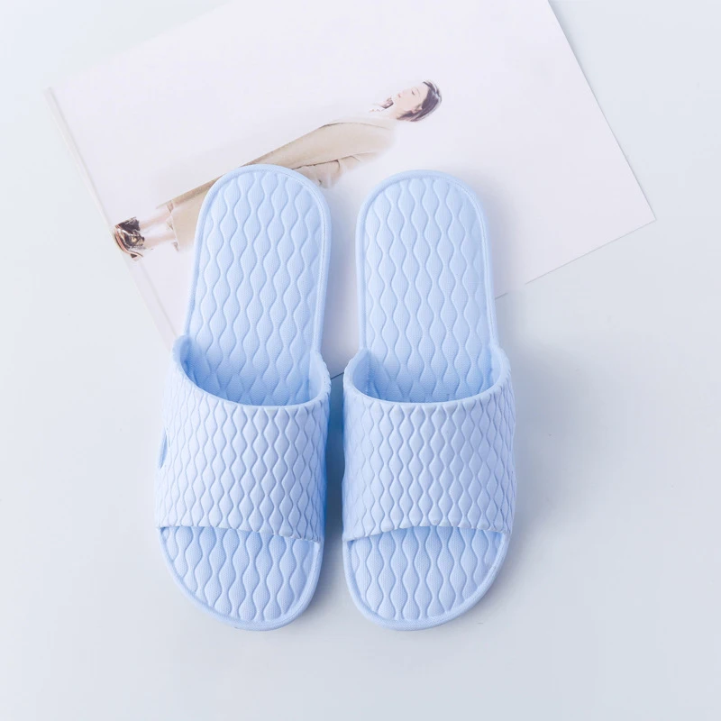 Light Blue Бренд Высокое качество Для женщин тапочки из ЭВА домашние Обувь с нескользящей мягкой подошвой Для женщин пару сезонов шлепанцы для ванной женские - Цвет: Light Blue