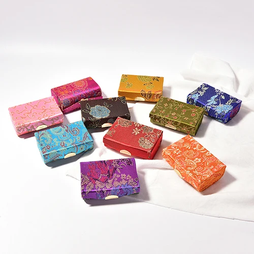 1PCS Retro Embroidered Square Lipstick Case With Mirro Brocade Flower Design Display Box Jewelry Holder Random Color | Украшения и