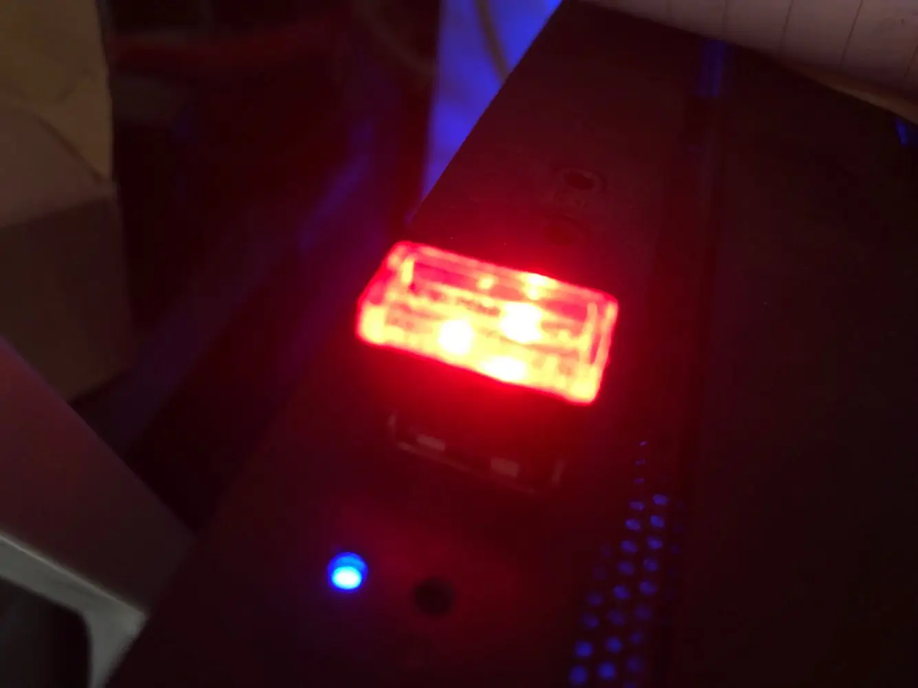 Мини Plug and Play автомобиля USB светодиодный Атмосфера Огни декоративная интерьерная стенная панель лампы аварийного освещения Универсальный PC авто - Испускаемый цвет: Red