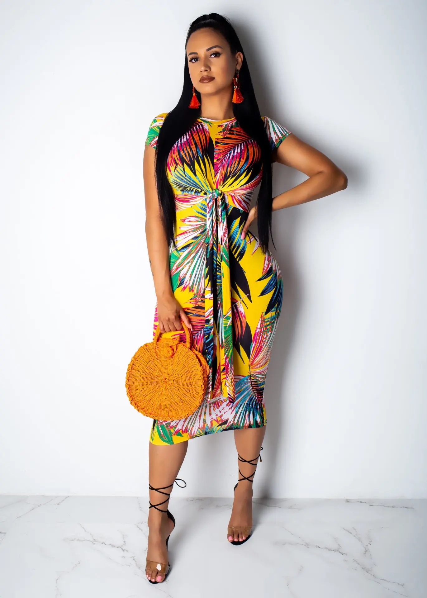 Женское летнее карнавальное платье с короткими рукавами и принтом листьев