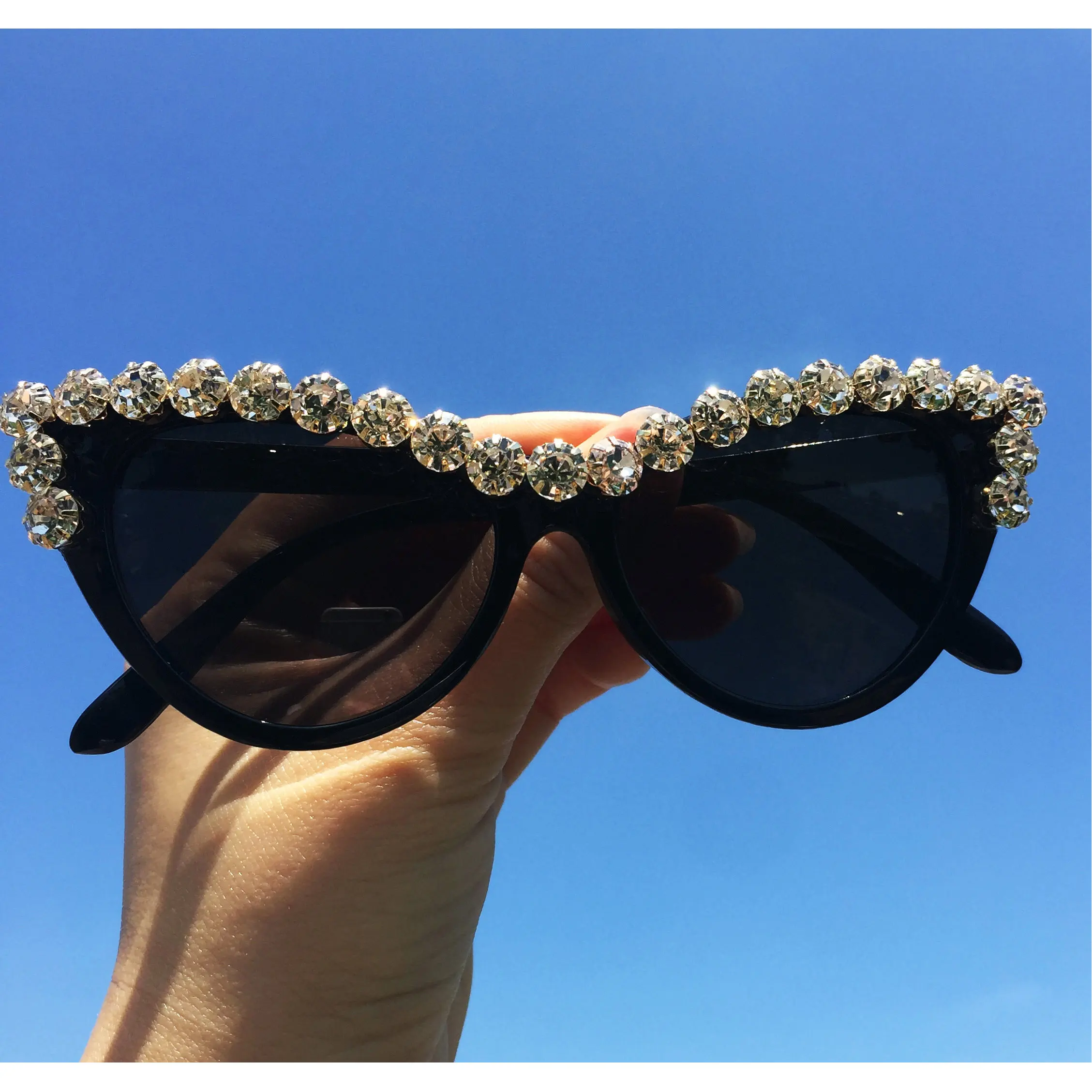 Сексуальные кошачьи солнцезащитные очки женские роскошные со стразами