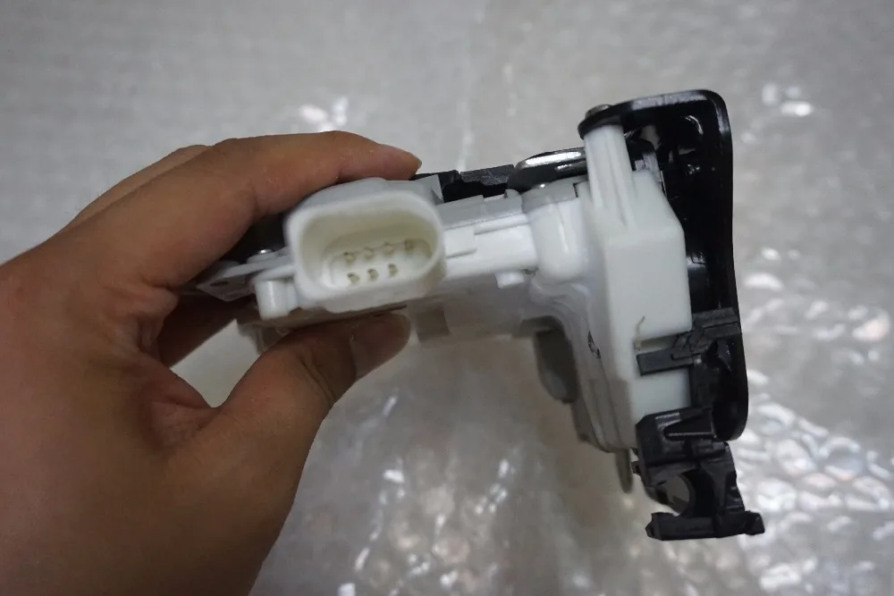 Бесплатная доставка для vw passat Audi q3 q5 q7 A4 B8 b6 skoda Superb SEAT Ibiza замок задней правой двери