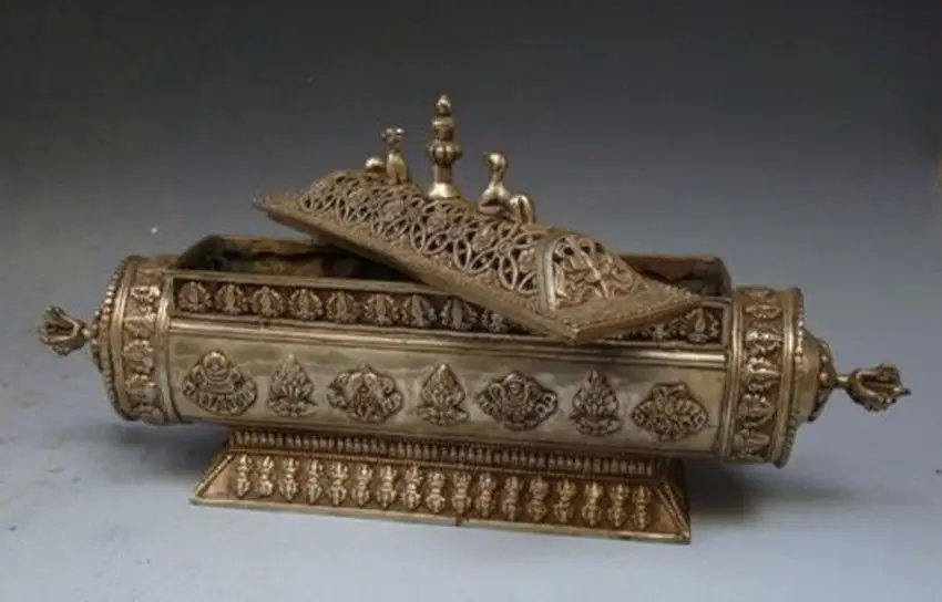 

Exquisite Chinese Tibetan Brass Animal Statue Auspicious Incense Burner Censer