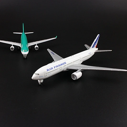 2016 B777 300 плоская модель цельнометаллический самолет твердотельной модели Air France 13