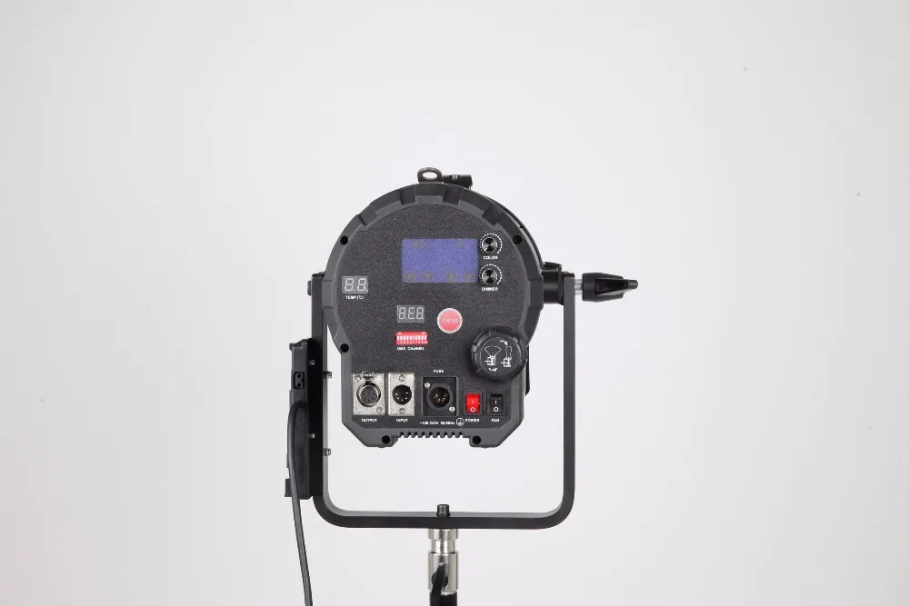 Falcon Eyes 160W LED Fresnel Light DLL-1600TDX Ra95 3000K-8000K DMX V-lock Plate | Электроника