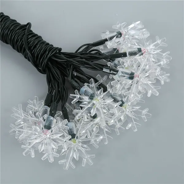 20 светодиодных гирлянд со снежинками на солнечной энергии для сада